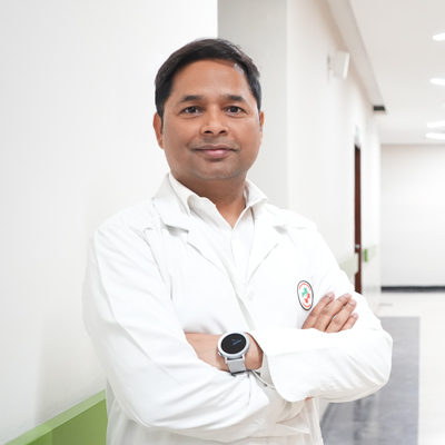 Dr. Reetesh Singh - Best Ophthalmologist and Expert Cataract Surgeon in Lucknow, India